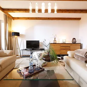 Apartment Karin, Kierwang